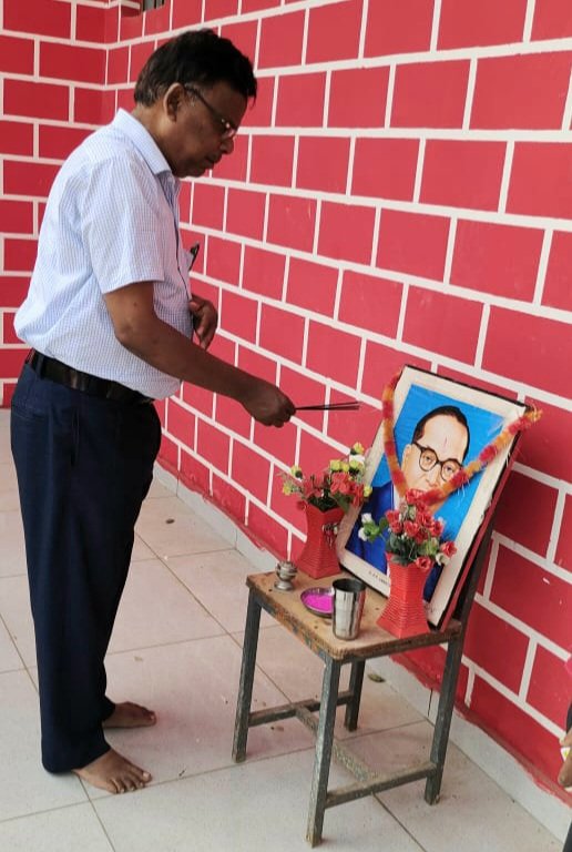 कलेक्ट्रेट, जनपद, हॉस्पिटल सहित जिले के सभी स्कूलों में मनाया गया संविधान दिवस .. Kshiti Technologies