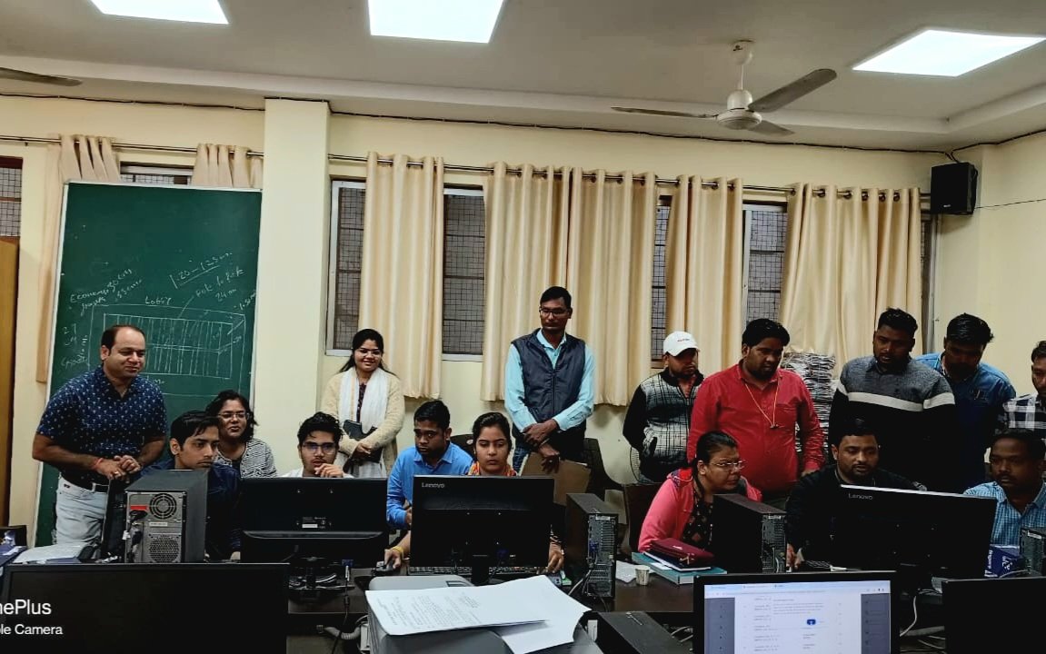 कलेक्टर एवं जिला निर्वाचन अधिकारी के निर्देशन में मतगणना के लिए ऑनलाइन ट्रेनिंग शुरू .. Kshiti Technologies कलेक्टर एवं जिला निर्वाचन अधिकारी के निर्देशन में मतगणना के लिए ऑनलाइन ट्रेनिंग शुरू .. Kshiti Technologies