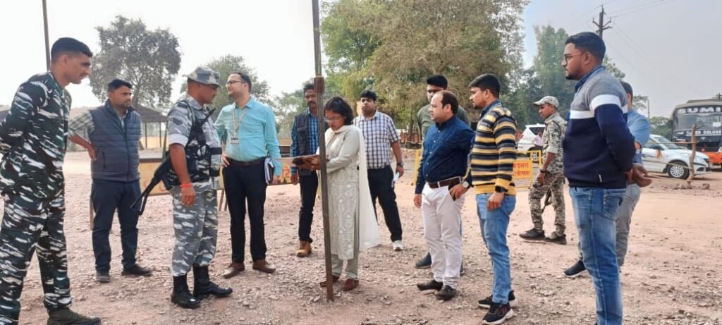 राज्य निर्वाचन आयोग के उप मुख्य निर्वाचन पदाधिकारी ने नन्देलीभांठा स्थित मतगणना केन्द्र का किया औचक निरीक्षण .. Kshiti Technologies राज्य निर्वाचन आयोग के उप मुख्य निर्वाचन पदाधिकारी ने नन्देलीभांठा स्थित मतगणना केन्द्र का किया औचक निरीक्षण .. Kshiti Technologies