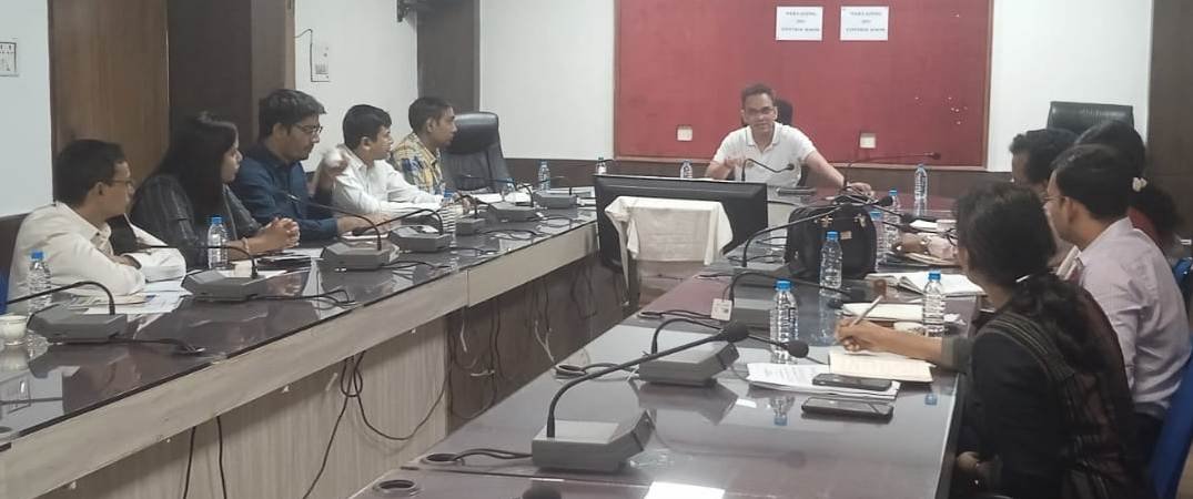 कलेक्टर एवं जिला निर्वाचन अधिकारी ने मतगणना में आवश्यक व्यवस्था को लेकर ली बैठक .. Kshiti Technologies कलेक्टर एवं जिला निर्वाचन अधिकारी ने मतगणना में आवश्यक व्यवस्था को लेकर ली बैठक .. Kshiti Technologies