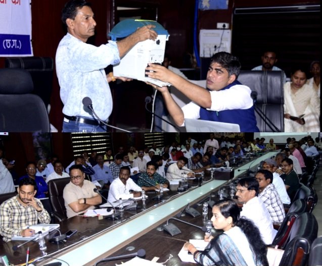 विधानसभा निर्वाचन-2023 - ईव्हीएम कमीशनिंग का मिला अधिकारियों को प्रशिक्षण .. Kshiti Technologies विधानसभा निर्वाचन-2023 - ईव्हीएम कमीशनिंग का मिला अधिकारियों को प्रशिक्षण .. Kshiti Technologies