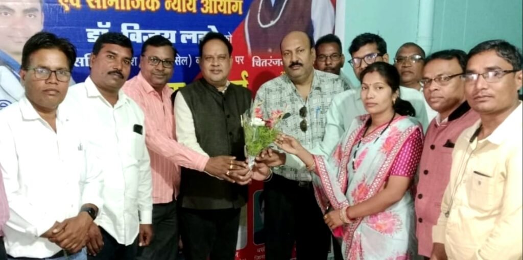 राष्ट्रीय मानव अधिकार एवं सामाजिक न्याय आयोग तथा जिला पत्रकार संघ सक्ती ने मनाया राष्ट्रीय संविधान दिवस .. Kshiti Technologies राष्ट्रीय मानव अधिकार एवं सामाजिक न्याय आयोग तथा जिला पत्रकार संघ सक्ती ने मनाया राष्ट्रीय संविधान दिवस .. Kshiti Technologies