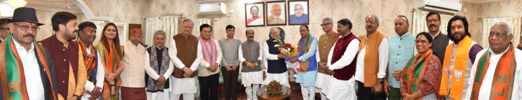 राज्यपाल श्री हरिचंदन ने विष्णुदेव साय को मुख्यमंत्री नियुक्त कर केबिनेट गठन के लिए आमंत्रित किया .. Kshiti Technologies राज्यपाल श्री हरिचंदन ने विष्णुदेव साय को मुख्यमंत्री नियुक्त कर केबिनेट गठन के लिए आमंत्रित किया .. Kshiti Technologies