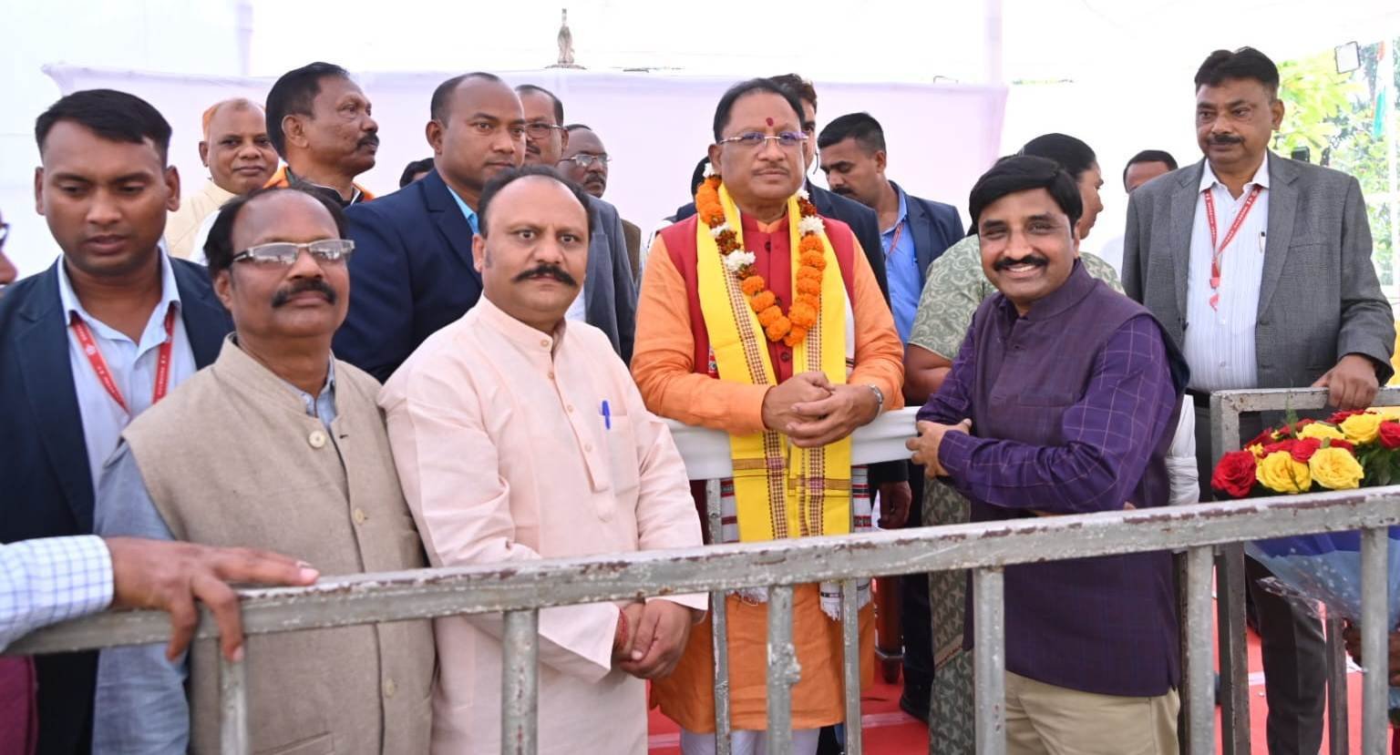 मुख्यमंत्री से विभिन्न कर्मचारी संगठनों के प्रतिनिधि मंडल ने की सौजन्य मुलाकात .. Kshiti Technologies मुख्यमंत्री से विभिन्न कर्मचारी संगठनों के प्रतिनिधि मंडल ने की सौजन्य मुलाकात .. Kshiti Technologies