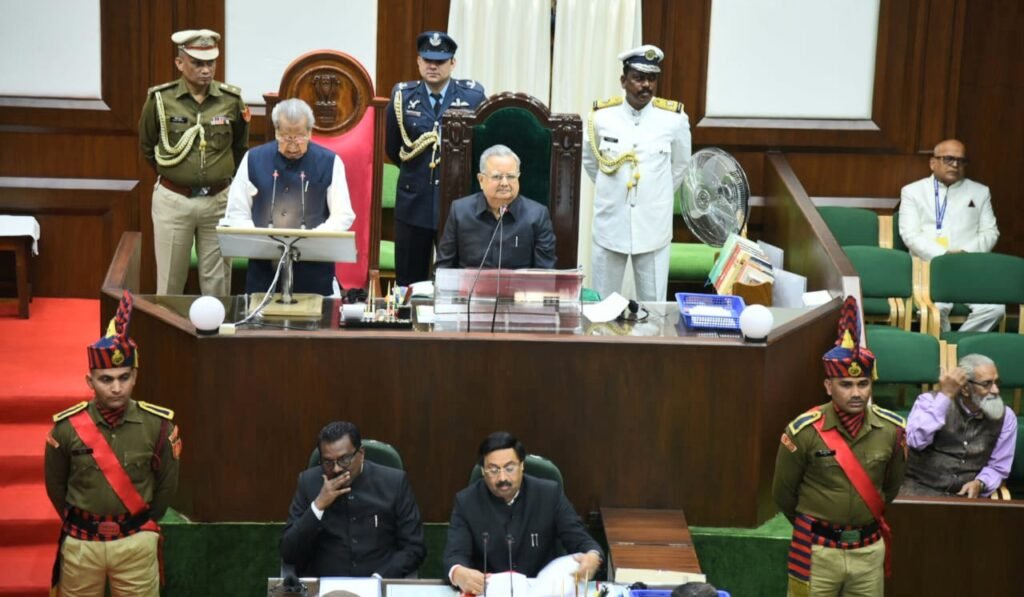 राज्यपाल हरिचंदन ने छत्तीसगढ की 6 वीं विधानसभा के प्रथम सत्र को संबोधित किया .. Kshiti Technologies राज्यपाल हरिचंदन ने छत्तीसगढ की 6 वीं विधानसभा के प्रथम सत्र को संबोधित किया .. Kshiti Technologies