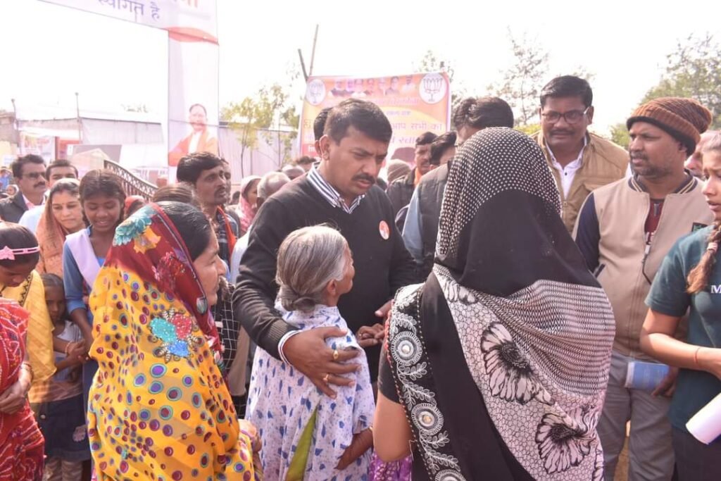 प्रधानमंत्री नरेंद्र मोदी के नेतृत्व में अंतिम व्यक्ति तक का संवर रहा है जीवन - सुशांत शुक्ला .. Kshiti Technologies प्रधानमंत्री नरेंद्र मोदी के नेतृत्व में अंतिम व्यक्ति तक का संवर रहा है जीवन - सुशांत शुक्ला .. Kshiti Technologies