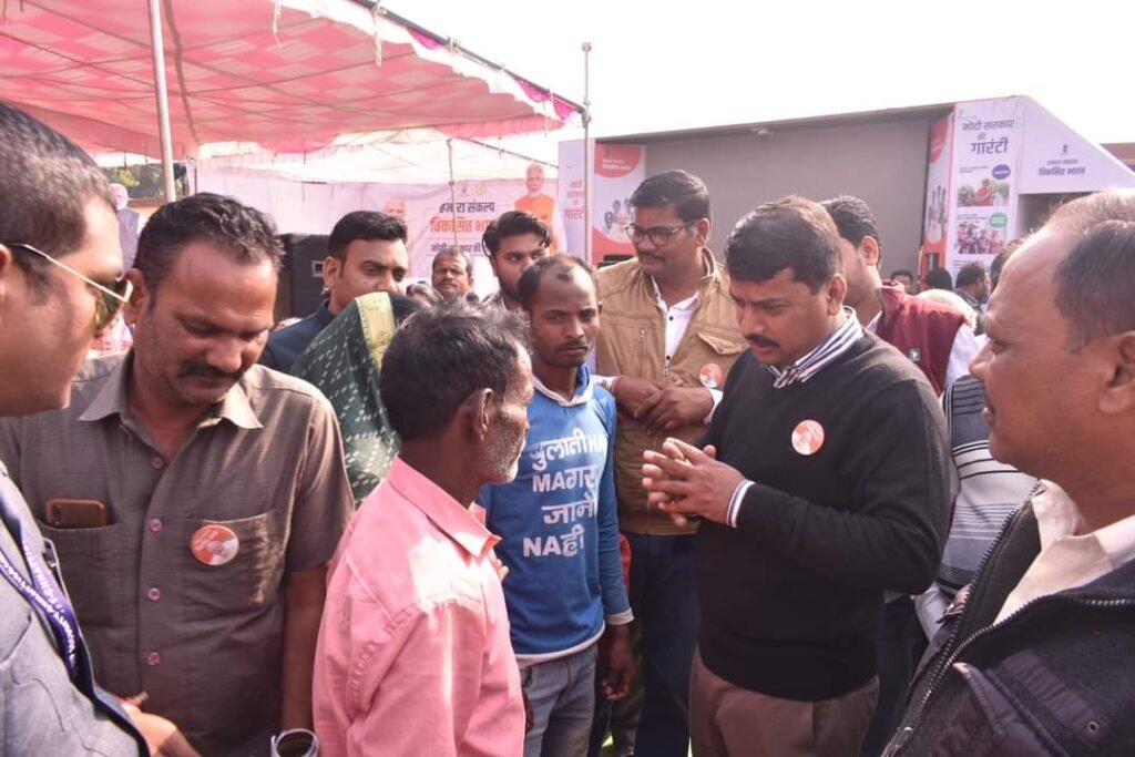 प्रधानमंत्री नरेंद्र मोदी के नेतृत्व में अंतिम व्यक्ति तक का संवर रहा है जीवन - सुशांत शुक्ला .. Kshiti Technologies प्रधानमंत्री नरेंद्र मोदी के नेतृत्व में अंतिम व्यक्ति तक का संवर रहा है जीवन - सुशांत शुक्ला .. Kshiti Technologies