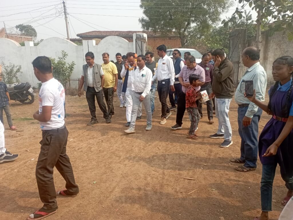 विकसित भारत संकल्प यात्रा में दी जा रही है विभागीय योजनाओं की जानकारी .. Kshiti Technologies विकसित भारत संकल्प यात्रा में दी जा रही है विभागीय योजनाओं की जानकारी .. Kshiti Technologies