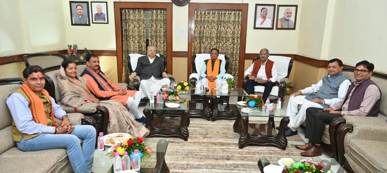 मोदी की गारंटी पूरा करने मनोयोग से जुट जाएं मंत्रीगण: मुख्यमंत्री साय .. Kshiti Technologies मोदी की गारंटी पूरा करने मनोयोग से जुट जाएं मंत्रीगण: मुख्यमंत्री साय .. Kshiti Technologies