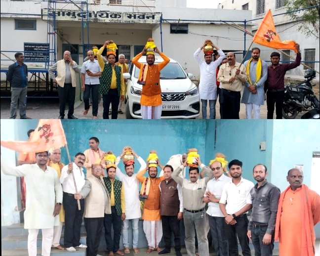 सामुदायिक भवन में विश्व हिंदू परिषद के द्वारा अक्षत कलश किया गया वितरण .. Kshiti Technologies सामुदायिक भवन में विश्व हिंदू परिषद के द्वारा अक्षत कलश किया गया वितरण .. Kshiti Technologies