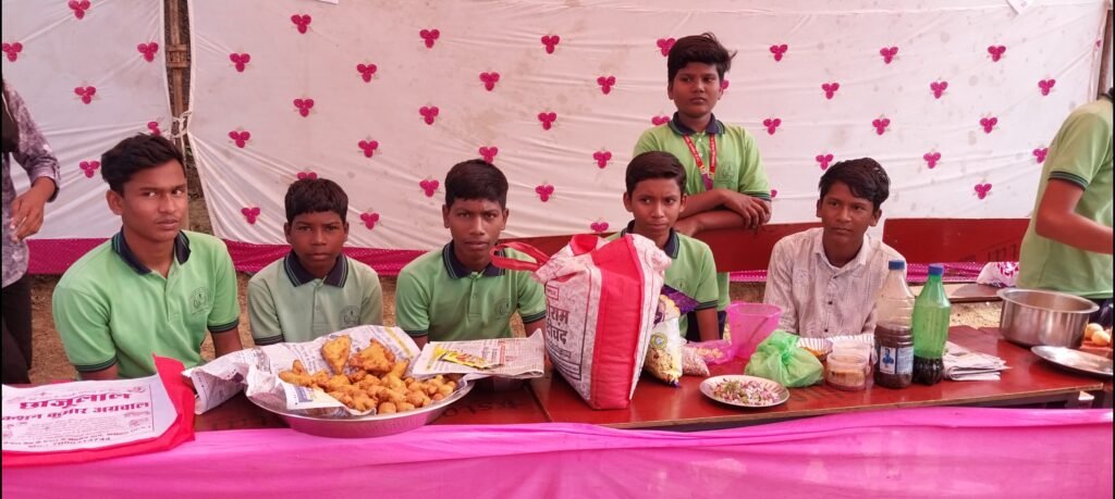 ज्ञानकुंज पब्लिक स्कूल में आनंद मेला के साथ कार्यालय भवन का उद्घाटन संपन्न .. Kshiti Technologies