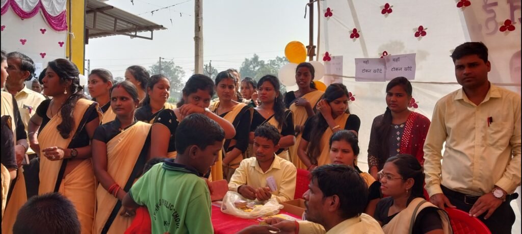 ज्ञानकुंज पब्लिक स्कूल में आनंद मेला के साथ कार्यालय भवन का उद्घाटन संपन्न .. Kshiti Technologies