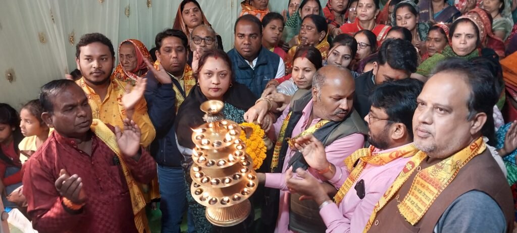 श्री शिव महा पुराण यज्ञ कथा के पंचम दिवस पर श्रोताओं ने भगवान भोलेनाथ परिवार की दिव्य कथा का किया रसपान .. Kshiti Technologies श्री शिव महा पुराण यज्ञ कथा के पंचम दिवस पर श्रोताओं ने भगवान भोलेनाथ परिवार की दिव्य कथा का किया रसपान .. Kshiti Technologies