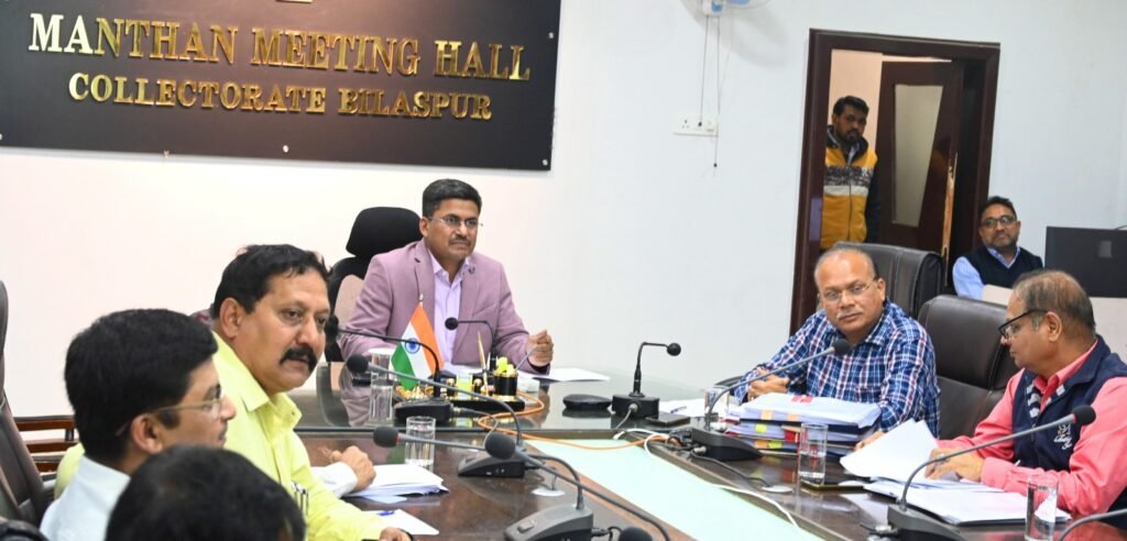 बड़ी खबर: कलेक्टर ने स्वास्थ्य विभाग की बैठक में दी चेतावनी .. Kshiti Technologies