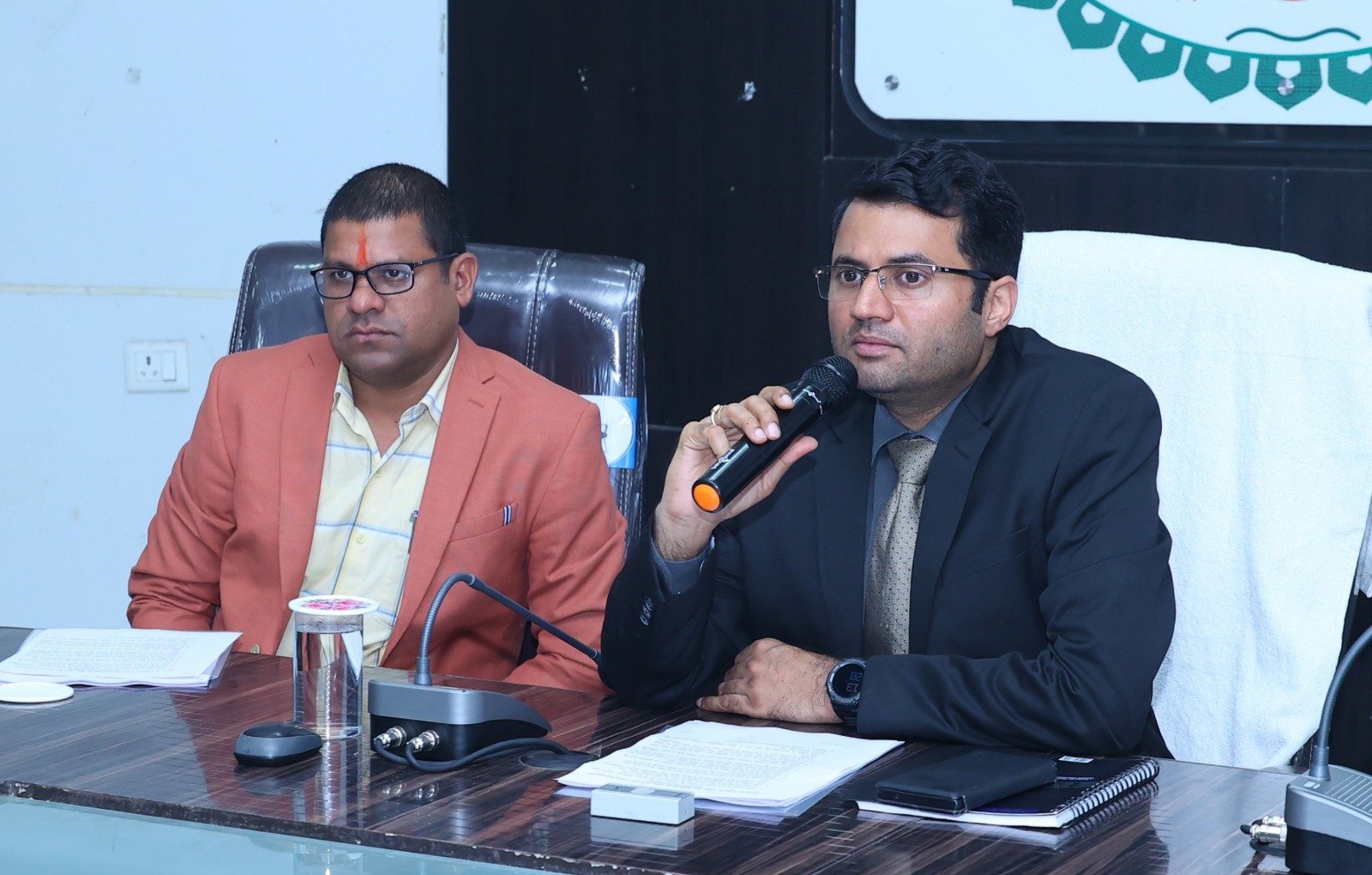 बच्चों को प्रतियोगी परीक्षाओं के लिए करें तैयार - कलेक्टर कार्तिकेया गोयल .. Kshiti Technologies बच्चों को प्रतियोगी परीक्षाओं के लिए करें तैयार - कलेक्टर कार्तिकेया गोयल .. Kshiti Technologies