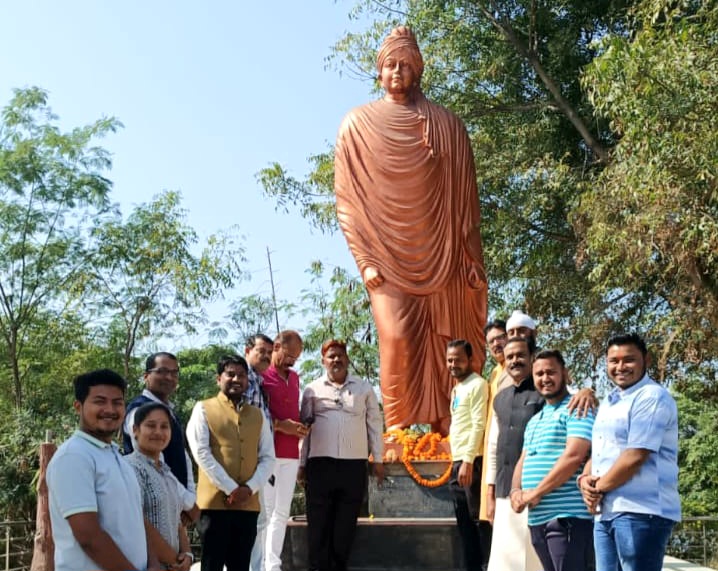 उठो, जागो और तब तक मत रुको, जब तक आपको लक्ष्य प्राप्त न हो जाए - युगप्रवर्तक स्वामी विवेकानंदजी .. Kshiti Technologies उठो, जागो और तब तक मत रुको, जब तक आपको लक्ष्य प्राप्त न हो जाए - युगप्रवर्तक स्वामी विवेकानंदजी .. Kshiti Technologies