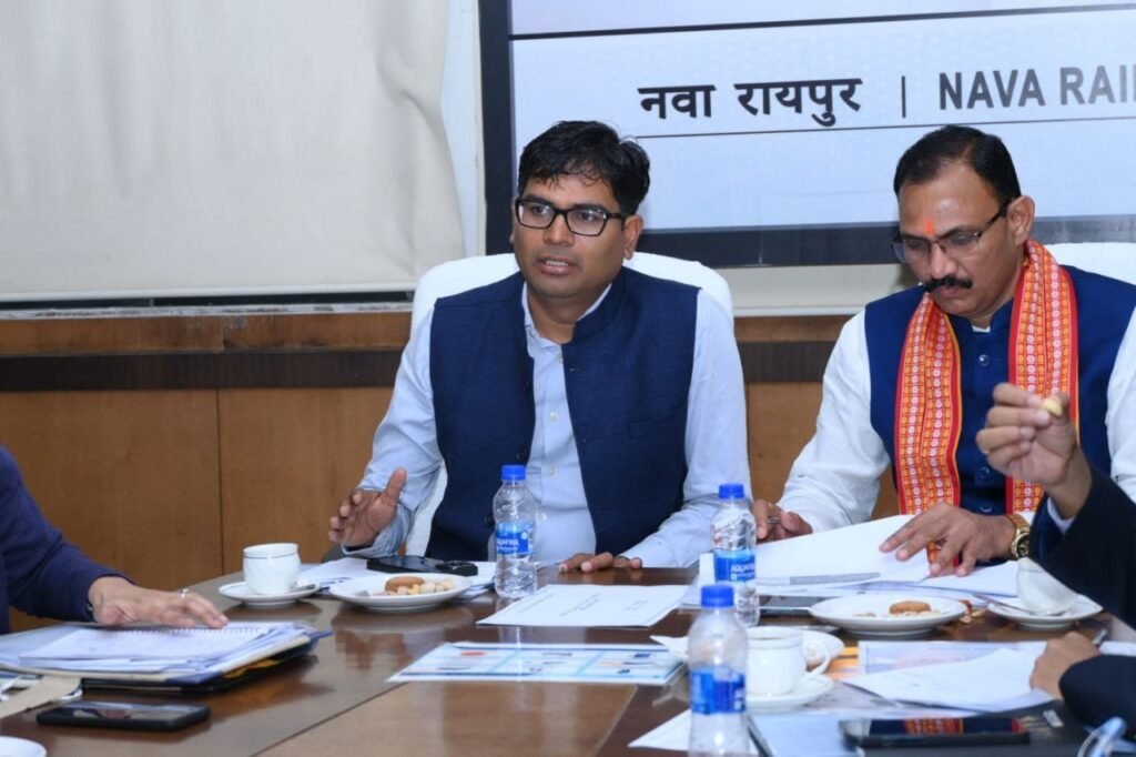 वित्त मंत्री ओपी चौधरी ने की स्वास्थ्य विभाग की बजट समीक्षा .. Kshiti Technologies वित्त मंत्री ओपी चौधरी ने की स्वास्थ्य विभाग की बजट समीक्षा .. Kshiti Technologies