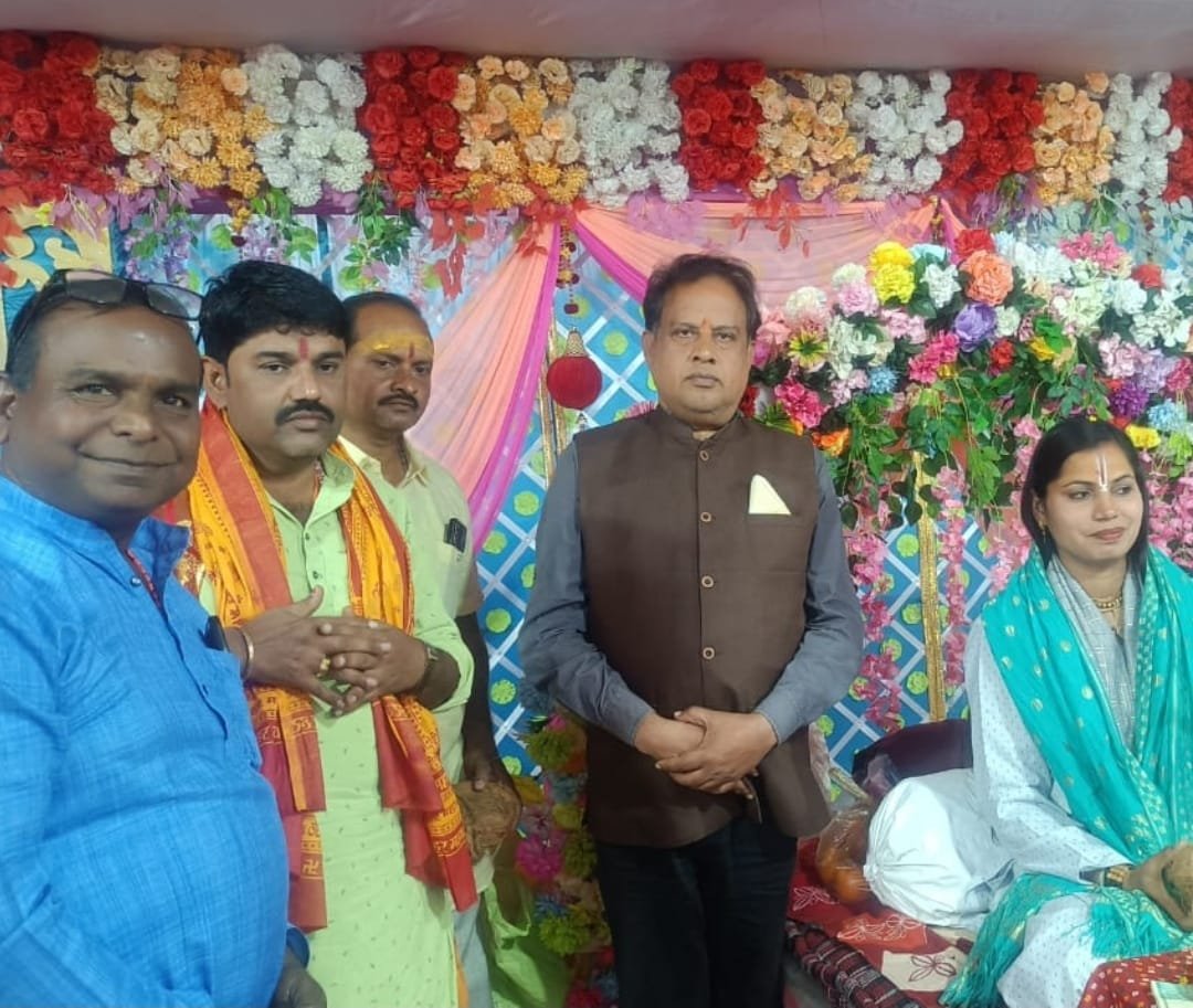 माता वैष्णो देवी मंदिर उल्दा, परिसर में शिव महापुराण कथा में लोग कर रहे हैं अमृत रसपान .. Kshiti Technologies माता वैष्णो देवी मंदिर उल्दा, परिसर में शिव महापुराण कथा में लोग कर रहे हैं अमृत रसपान .. Kshiti Technologies