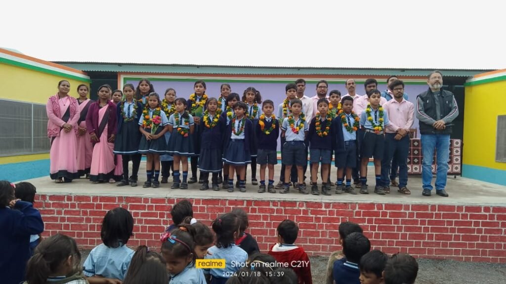 अंतर्राष्ट्रीय प्रतियोगी परीक्षा में वंदे मातरम आदर्श विद्यालय मालखरौदा के 27 विद्यार्थियों को मिला गोल्ड मेडल .. Kshiti Technologies अंतर्राष्ट्रीय प्रतियोगी परीक्षा में वंदे मातरम आदर्श विद्यालय मालखरौदा के 27 विद्यार्थियों को मिला गोल्ड मेडल .. Kshiti Technologies