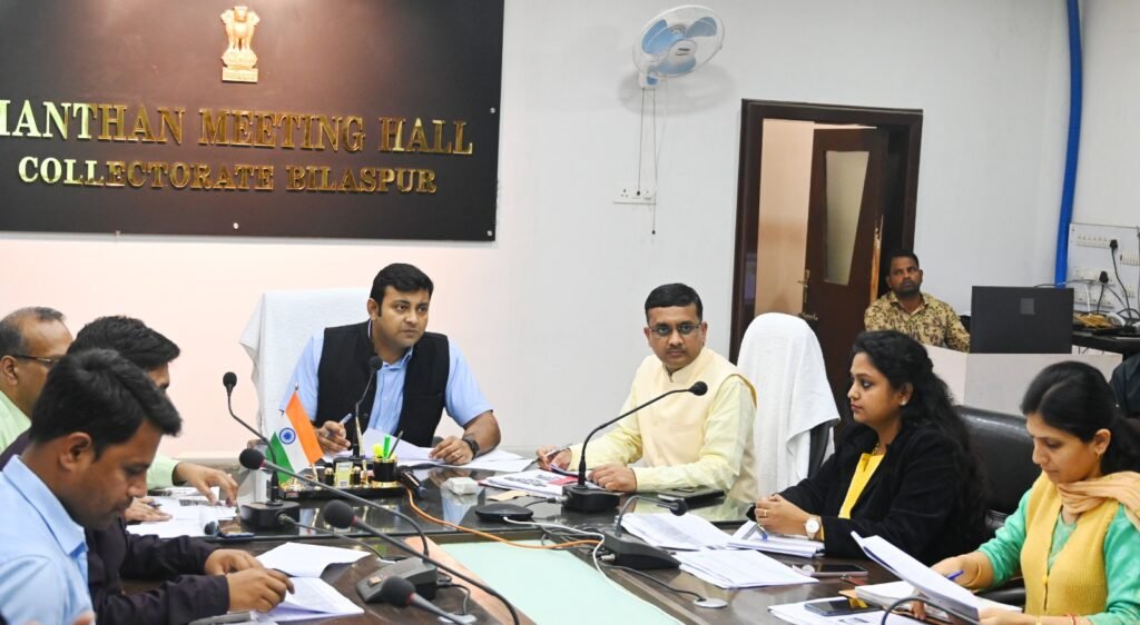 प्रधानमंत्री आवास एवं मनरेगा कार्याें में प्रगति की समीक्षा .. Kshiti Technologies प्रधानमंत्री आवास एवं मनरेगा कार्याें में प्रगति की समीक्षा .. Kshiti Technologies