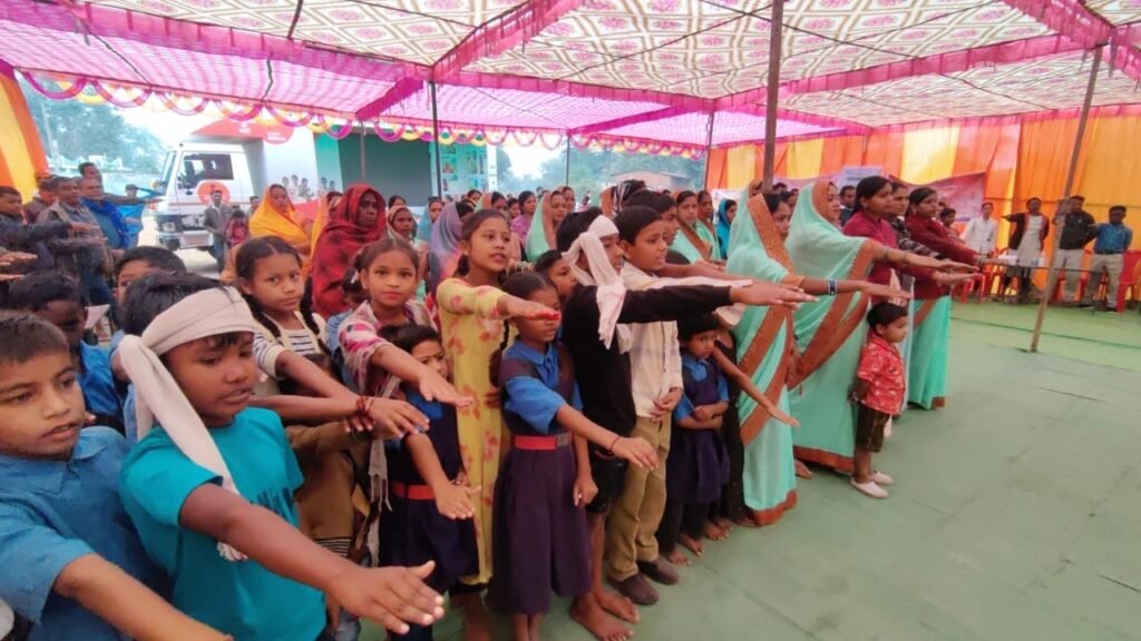 विकसित भारत संकल्प यात्रा शिविरों में ग्रामीणों को मिल रही जनकल्याणकारी योजनाओं की जानकारी और लाभ .. Kshiti Technologies विकसित भारत संकल्प यात्रा शिविरों में ग्रामीणों को मिल रही जनकल्याणकारी योजनाओं की जानकारी और लाभ .. Kshiti Technologies