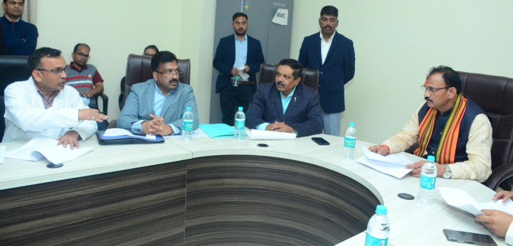 डॉक्टर को लोग भगवान मानते हैं, इसलिए मरीजों के साथ जनता का विश्वास बना रहे: स्वास्थ्य मंत्री श्याम बिहारी जायसवाल .. Kshiti Technologies डॉक्टर को लोग भगवान मानते हैं, इसलिए मरीजों के साथ जनता का विश्वास बना रहे: स्वास्थ्य मंत्री श्याम बिहारी जायसवाल .. Kshiti Technologies