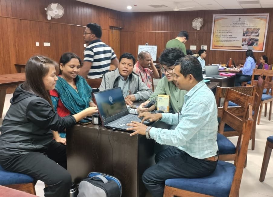 गणतंत्र दिवस के अवसर ‘हल्बी बालबोधिनी’ पुस्तक का प्रधानमंत्री करेंगे विमोचन .. Kshiti Technologies गणतंत्र दिवस के अवसर ‘हल्बी बालबोधिनी’ पुस्तक का प्रधानमंत्री करेंगे विमोचन .. Kshiti Technologies