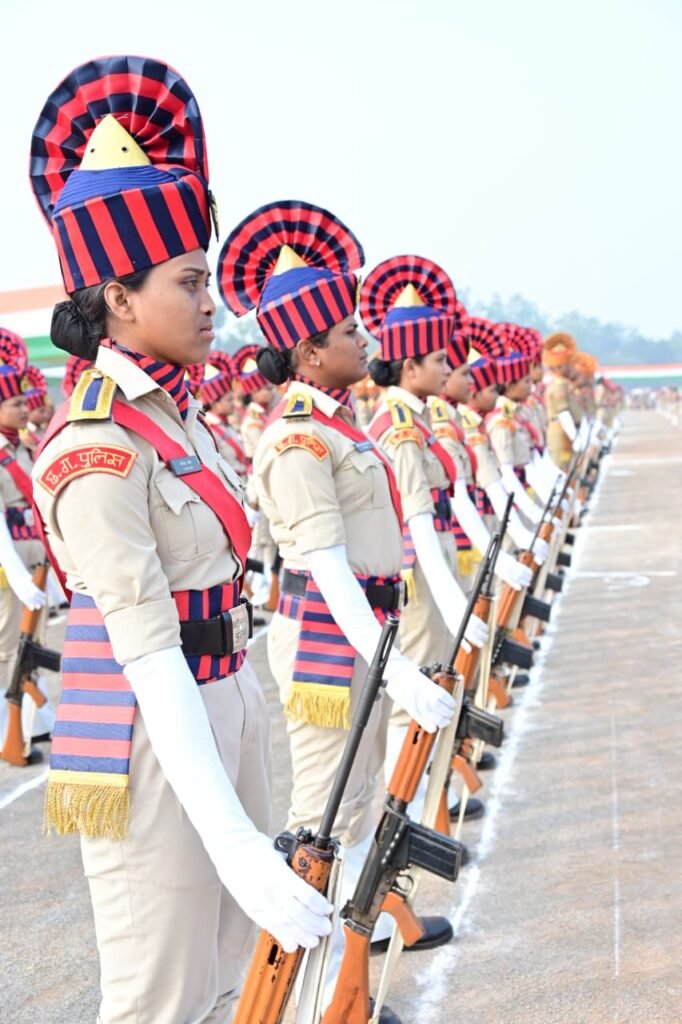 75 वें गणतंत्र दिवस के अवसर पर राज्यपाल विश्वभूषण हरिचंदन ने राजधानी रायपुर के पुलिस परेड ग्राउंड में ध्वजारोहण कर परेड की सलामी ली .. Kshiti Technologies 75 वें गणतंत्र दिवस के अवसर पर राज्यपाल विश्वभूषण हरिचंदन ने राजधानी रायपुर के पुलिस परेड ग्राउंड में ध्वजारोहण कर परेड की सलामी ली .. Kshiti Technologies
