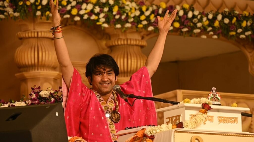 महंत धीरेंद्र शास्त्री जी का आशीर्वाद और मार्गदर्शन हम प्रदेशवासियों को मिलता रहे: उप मुख्यमंत्री विजय शर्मा .. Kshiti Technologies महंत धीरेंद्र शास्त्री जी का आशीर्वाद और मार्गदर्शन हम प्रदेशवासियों को मिलता रहे: उप मुख्यमंत्री विजय शर्मा .. Kshiti Technologies
