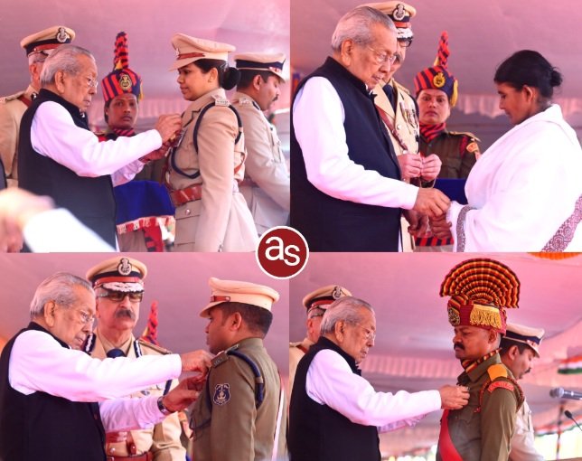 राज्यपाल ने उत्कृष्ट सेवा करने वाले पुलिस विभाग के अधिकारी-कर्मचारियों को किया गया सम्मानित .. Kshiti Technologies राज्यपाल ने उत्कृष्ट सेवा करने वाले पुलिस विभाग के अधिकारी-कर्मचारियों को किया गया सम्मानित .. Kshiti Technologies