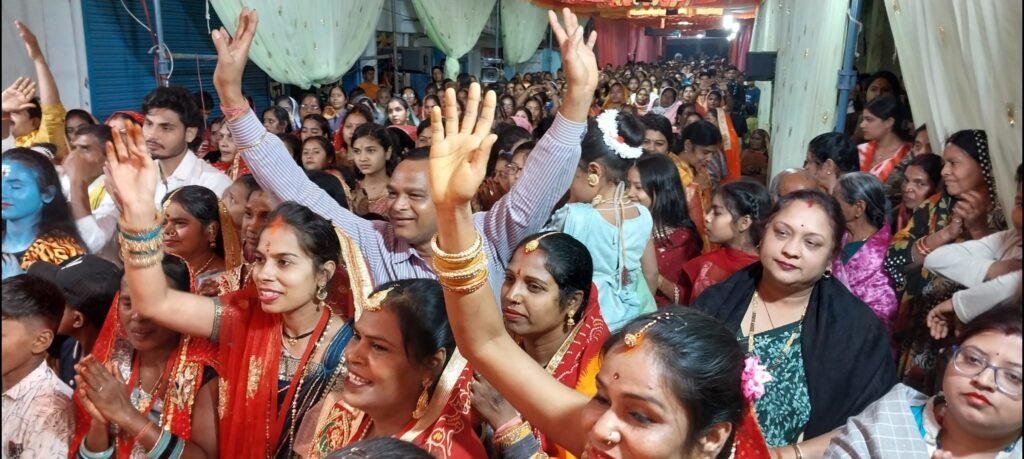 श्री शिव महा पुराण यज्ञ कथा के पंचम दिवस पर श्रोताओं ने भगवान भोलेनाथ परिवार की दिव्य कथा का किया रसपान .. Kshiti Technologies श्री शिव महा पुराण यज्ञ कथा के पंचम दिवस पर श्रोताओं ने भगवान भोलेनाथ परिवार की दिव्य कथा का किया रसपान .. Kshiti Technologies