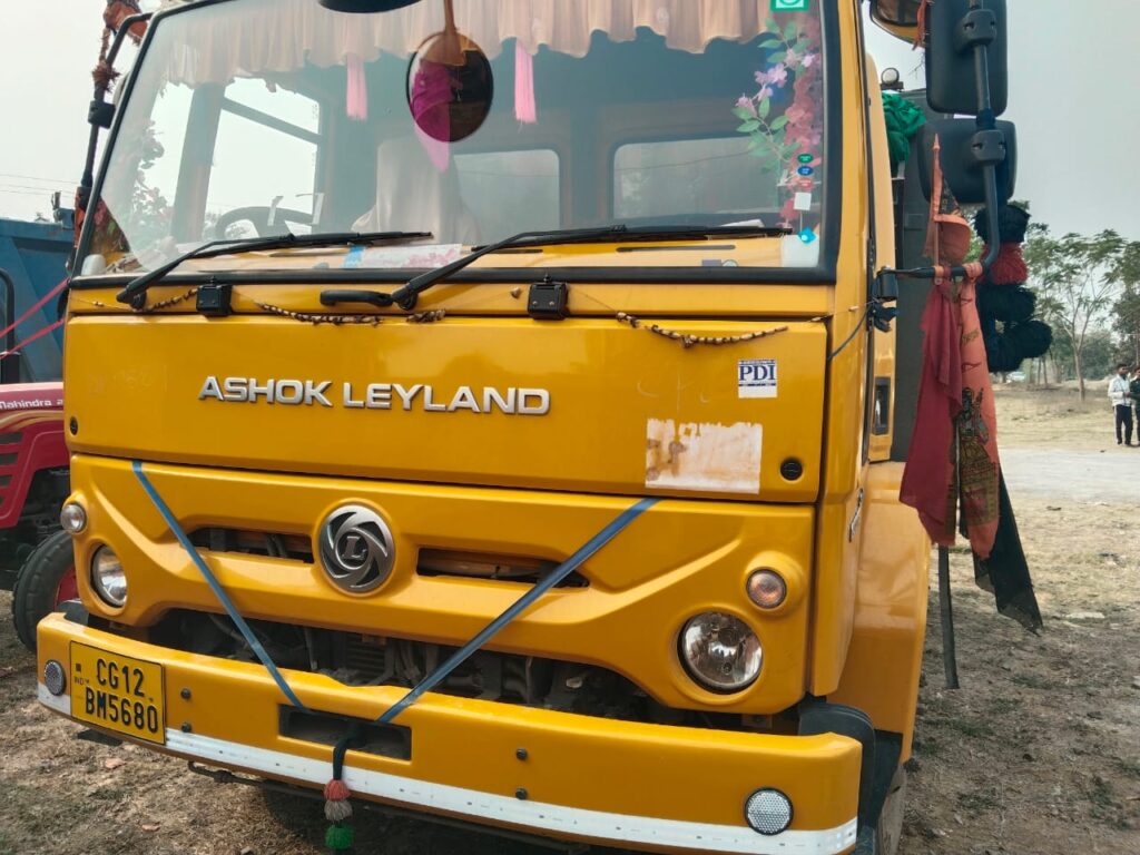 खनिज एवं पुलिस विभाग की संयुक्त कार्यवाही में अवैध खनिज परिवहन के कुल 28 वाहन जप्त .. Kshiti Technologies खनिज एवं पुलिस विभाग की संयुक्त कार्यवाही में अवैध खनिज परिवहन के कुल 28 वाहन जप्त .. Kshiti Technologies