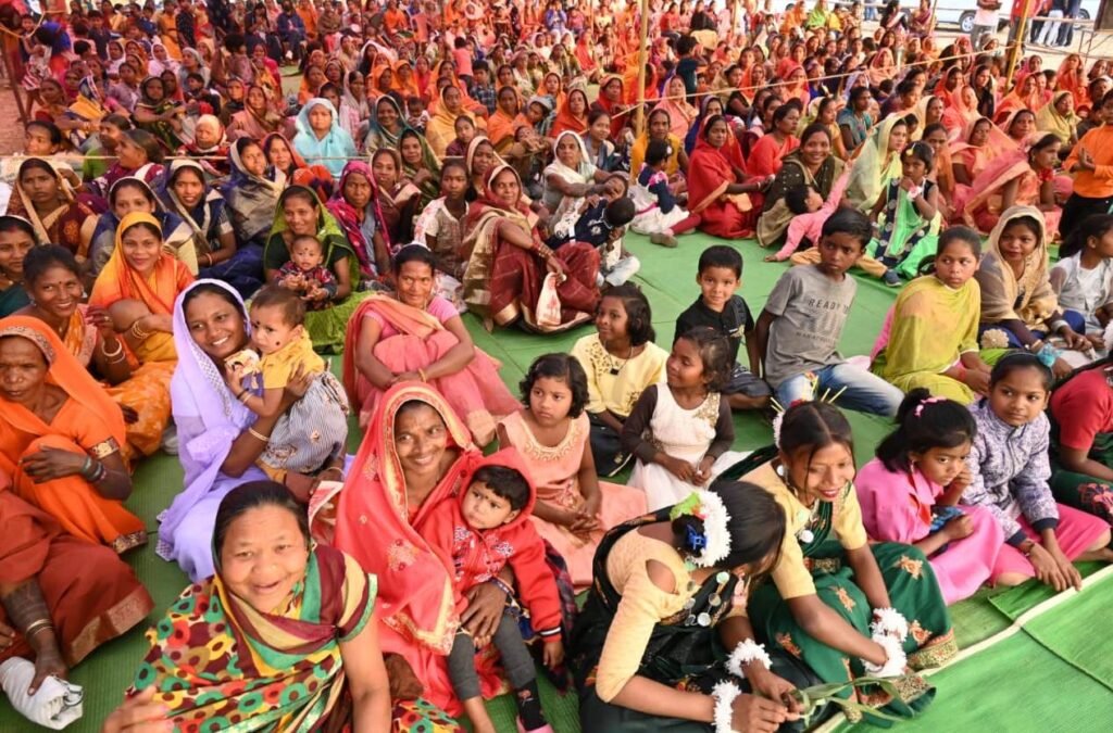 लोगों को मिल रहे रोजगार और स्वरोजगार से मजबूत हो रहा है समाज .. Kshiti Technologies लोगों को मिल रहे रोजगार और स्वरोजगार से मजबूत हो रहा है समाज .. Kshiti Technologies