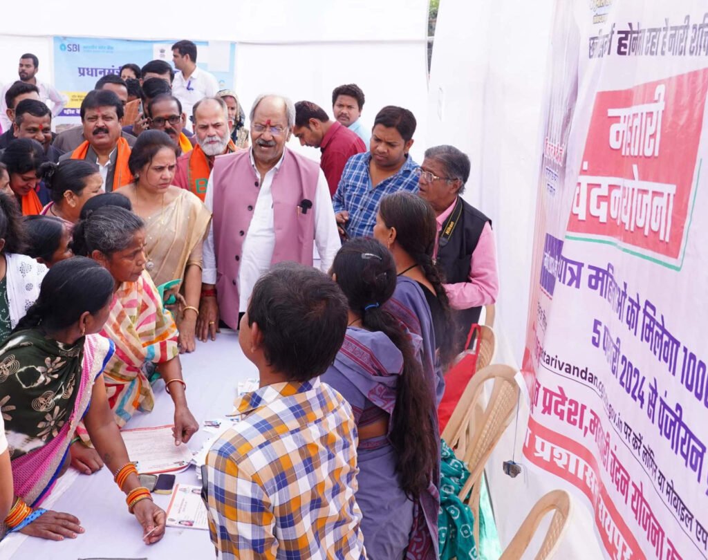 महिलाओं को आर्थिक रूप से स्वतंत्र और आत्मनिर्भर बनाना सरकार का संकल्प है : बृजमोहन अग्रवाल .. Kshiti Technologies महिलाओं को आर्थिक रूप से स्वतंत्र और आत्मनिर्भर बनाना सरकार का संकल्प है : बृजमोहन अग्रवाल .. Kshiti Technologies