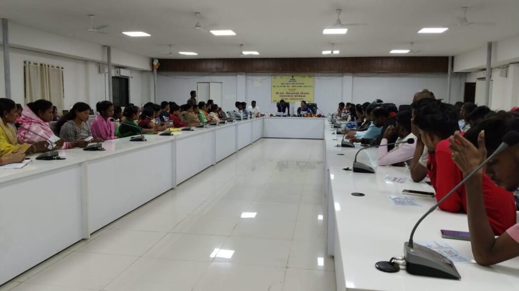 पीएम-विश्वकर्मा योजना पर एक दिवसीय जागरूकता कार्यक्रम का हुआ आयोजन .. Kshiti Technologies पीएम-विश्वकर्मा योजना पर एक दिवसीय जागरूकता कार्यक्रम का हुआ आयोजन .. Kshiti Technologies