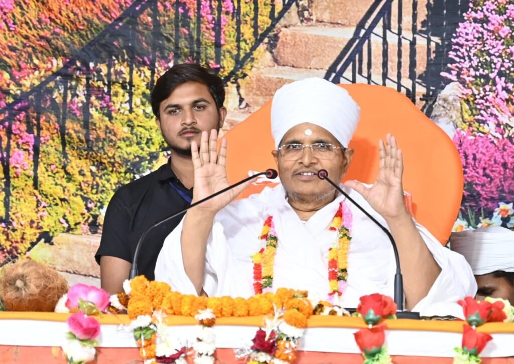 असंग आश्रम सोनपैरी में सुखद सत्संग समागम कार्यक्रम में शामिल हुए मुख्यमंत्री विष्णुदेव साय .. Kshiti Technologies असंग आश्रम सोनपैरी में सुखद सत्संग समागम कार्यक्रम में शामिल हुए मुख्यमंत्री विष्णुदेव साय .. Kshiti Technologies