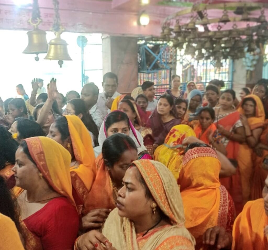 नवरात्रि की षष्ठी तिथि के अवसर पर मातृशक्ति-दुर्गा वाहिनी की बहनों ने नगर में निकाली चुनरी यात्रा .. Kshiti Technologies नवरात्रि की षष्ठी तिथि के अवसर पर मातृशक्ति-दुर्गा वाहिनी की बहनों ने नगर में निकाली चुनरी यात्रा .. Kshiti Technologies