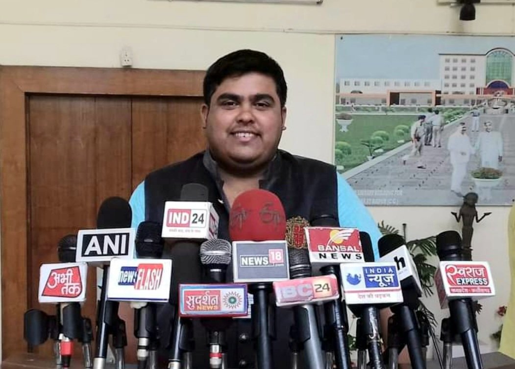 भारतीय जनता युवा मोर्चा आज करेगा नेता प्रतिपक्ष डा महंत के सारागांव निवास का घेराव - जिला महामंत्री अभिषेक शर्मा .. Kshiti Technologies भारतीय जनता युवा मोर्चा आज करेगा नेता प्रतिपक्ष डा महंत के सारागांव निवास का घेराव - जिला महामंत्री अभिषेक शर्मा .. Kshiti Technologies