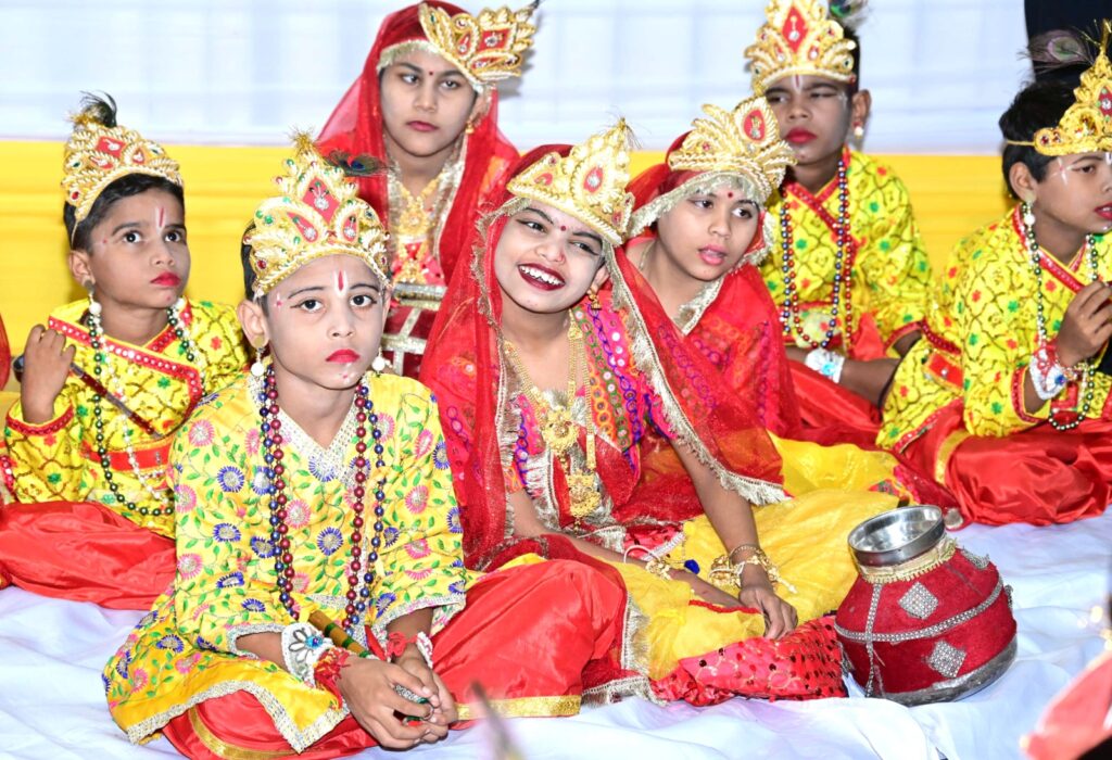 ‘विष्णु’ के घर कृष्ण जन्माष्टमी की धूम, मुख्यमंत्री ने दिव्यांग बच्चों संग मनाया त्यौहार .. Kshiti Technologies ‘विष्णु’ के घर कृष्ण जन्माष्टमी की धूम, मुख्यमंत्री ने दिव्यांग बच्चों संग मनाया त्यौहार .. Kshiti Technologies
