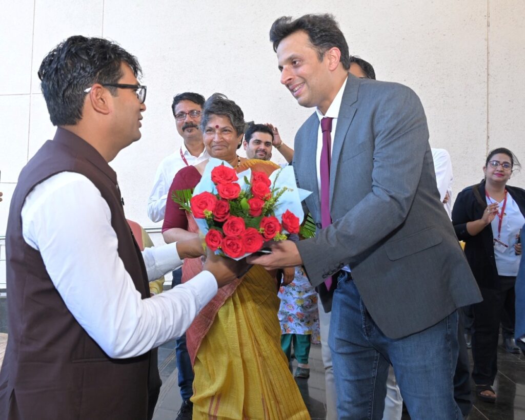 स्वाभिमानी और स्वावलंबी युवाओं से भारत बनेगा ग्लोबल पावर: वित्त मंत्री ओ. पी. चौधरी .. Kshiti Technologies स्वाभिमानी और स्वावलंबी युवाओं से भारत बनेगा ग्लोबल पावर: वित्त मंत्री ओ. पी. चौधरी .. Kshiti Technologies