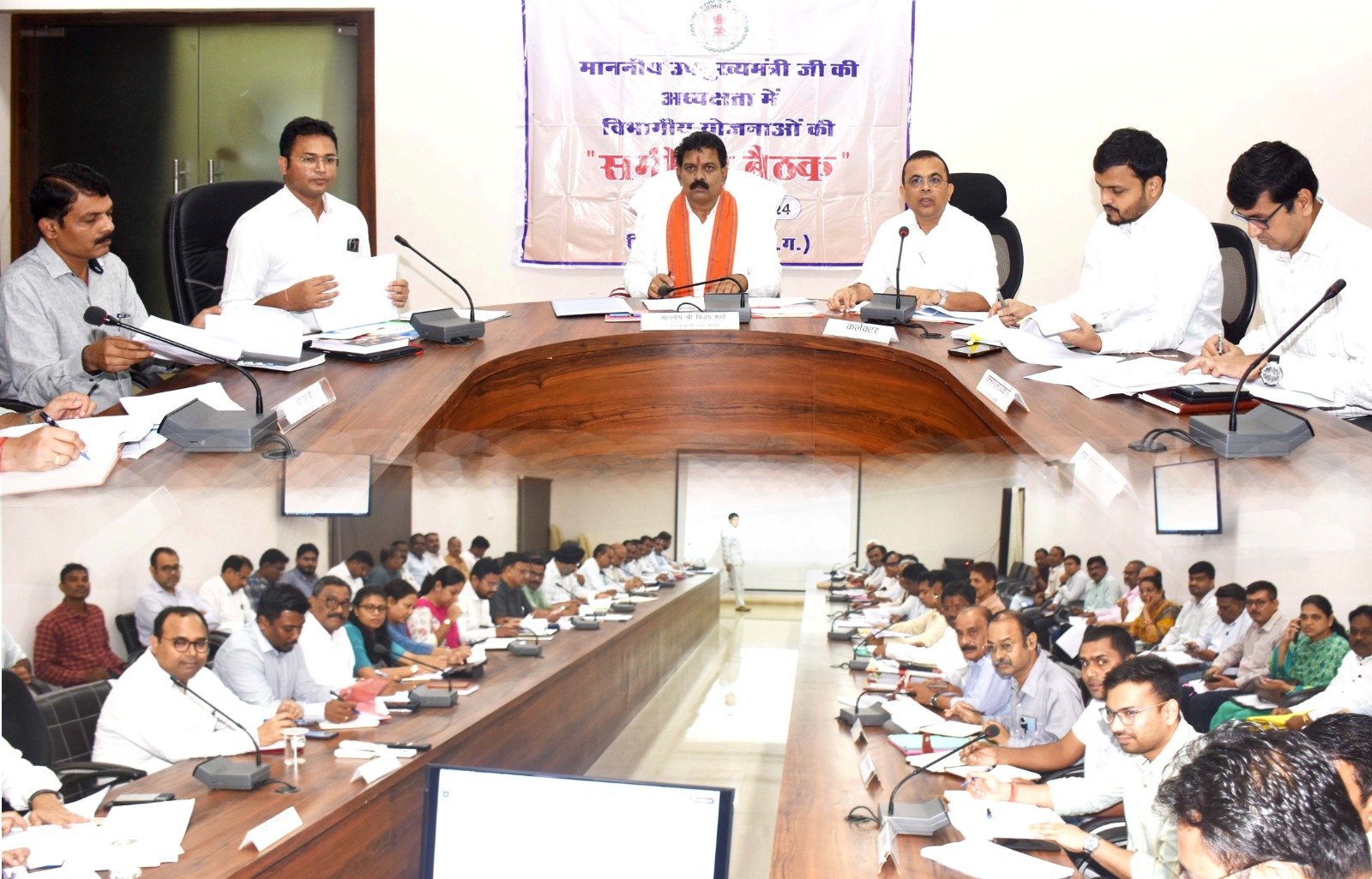 निर्माण कार्यों की गुणवत्ता पर विशेष ध्यान दें, गुणवत्ताहीन निर्माण करने वाले एजंसियों पर कड़ी कार्यवाही करें - उपमुख्यमंत्री विजय शर्मा .. Kshiti Technologies निर्माण कार्यों की गुणवत्ता पर विशेष ध्यान दें, गुणवत्ताहीन निर्माण करने वाले एजंसियों पर कड़ी कार्यवाही करें - उपमुख्यमंत्री विजय शर्मा .. Kshiti Technologies