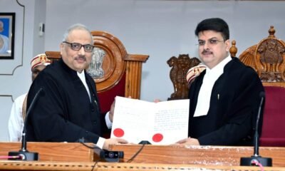 छत्तीसगढ़ उच्च न्यायालय के मुख्य न्यायाधीश रमेश सिन्हा ने दो अतिरिक्त जजों को दिलाई शपथ .. Kshiti Technologies