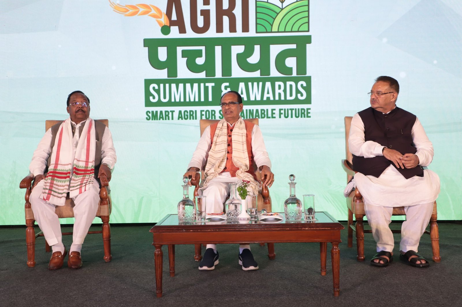 छत्तीसगढ़ के कृषि मंत्री ने खेती में अधिकतम लाभ के लिए तकनीक आधारित कृषि पर दिया जोर .. Kshiti Technologies छत्तीसगढ़ के कृषि मंत्री ने खेती में अधिकतम लाभ के लिए तकनीक आधारित कृषि पर दिया जोर .. Kshiti Technologies