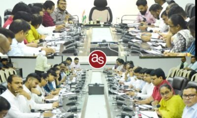 काम में ढिलाई बरतने पर तीन तहसीलदारों को शो-कॉज नोटिस .. Kshiti Technologies