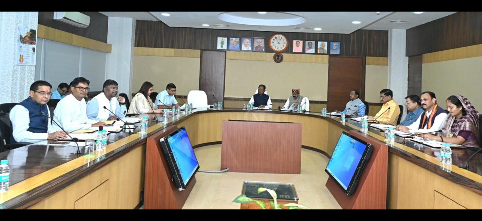छत्तीसगढ़ की नई औद्योगिक विकास नीति पर कैबिनेट की मुहर .. Kshiti Technologies छत्तीसगढ़ की नई औद्योगिक विकास नीति पर कैबिनेट की मुहर .. Kshiti Technologies