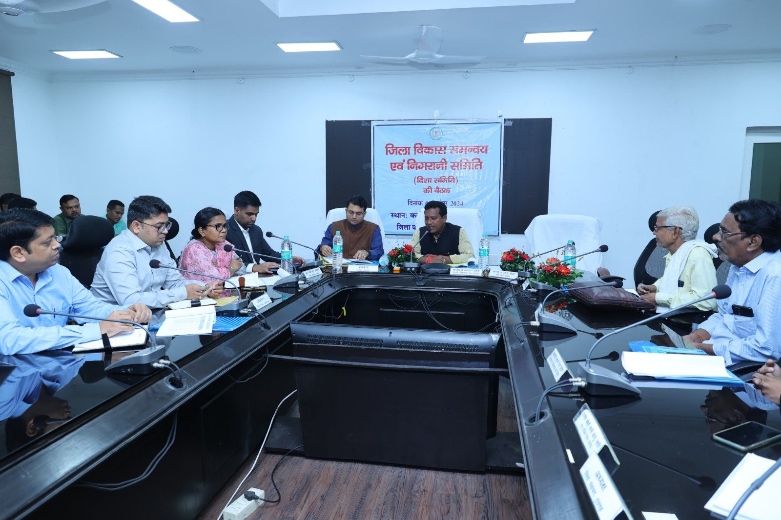 समन्वय के साथ करें योजनाओं का जमीनी स्तर पर प्रभावी क्रियान्वयन - सांसद राधेश्याम राठिया .. Kshiti Technologies समन्वय के साथ करें योजनाओं का जमीनी स्तर पर प्रभावी क्रियान्वयन - सांसद राधेश्याम राठिया .. Kshiti Technologies