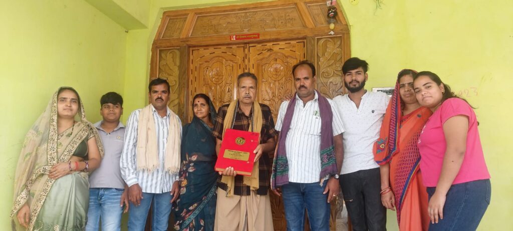 डॉ.खूबचंद बघेल कृषि रत्न पुरस्कार से सम्मानित हुए किसान खेमराज पटेल .. Kshiti Technologies डॉ.खूबचंद बघेल कृषि रत्न पुरस्कार से सम्मानित हुए किसान खेमराज पटेल .. Kshiti Technologies