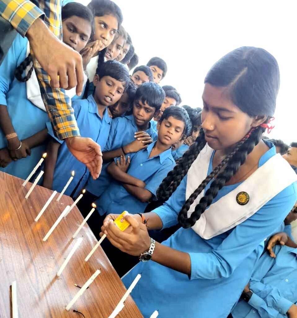 बाल दिवस के अवसर पर शासकीय उच्चतर माध्यमिक विद्यालय सोंण्डका में विभिन्न प्रतियोगिताओं का हुआ आयोजन .. Kshiti Technologies बाल दिवस के अवसर पर शासकीय उच्चतर माध्यमिक विद्यालय सोंण्डका में विभिन्न प्रतियोगिताओं का हुआ आयोजन .. Kshiti Technologies