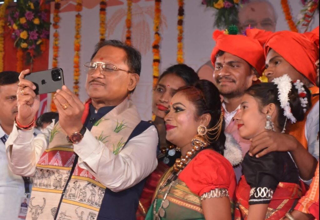 देश की राजधानी दिल्ली में छत्तीसगढ़ की लोक संस्कृति की दिखी झलक .. Kshiti Technologies देश की राजधानी दिल्ली में छत्तीसगढ़ की लोक संस्कृति की दिखी झलक .. Kshiti Technologies