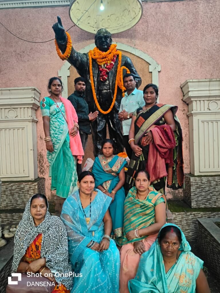 संविधान दिवस पर विशेष कार्यक्रम आयोजित, डॉक्टर अंबेडकर को श्रद्धांजलि अर्पित .. Kshiti Technologies संविधान दिवस पर विशेष कार्यक्रम आयोजित, डॉक्टर अंबेडकर को श्रद्धांजलि अर्पित .. Kshiti Technologies